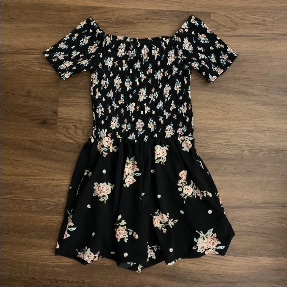 ❌SOLD❌Smocked Floral Romper